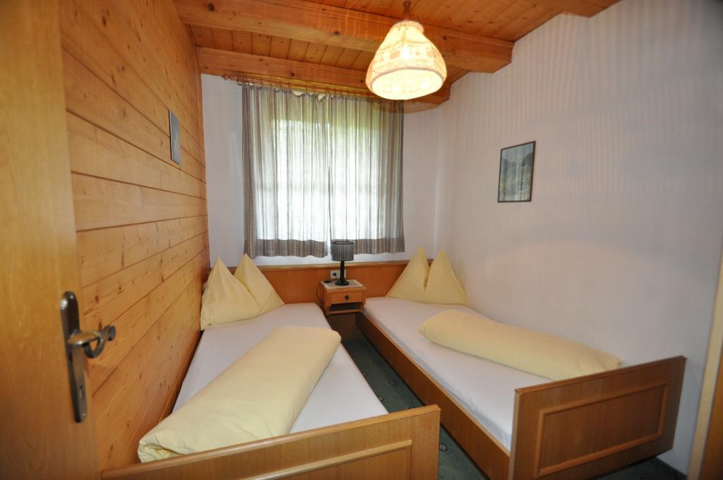 Haus Amadeus Hotel Wagrain Room photo